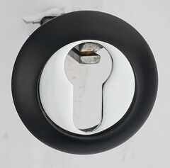 Накладка круг на цилиндр Ренц INET 08 B/CP, цвет черный/хром (гарантия - 12 месяцев)